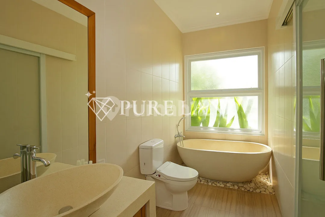 2Br Villa With Ricefield View In Sanur - Image 4 of 4