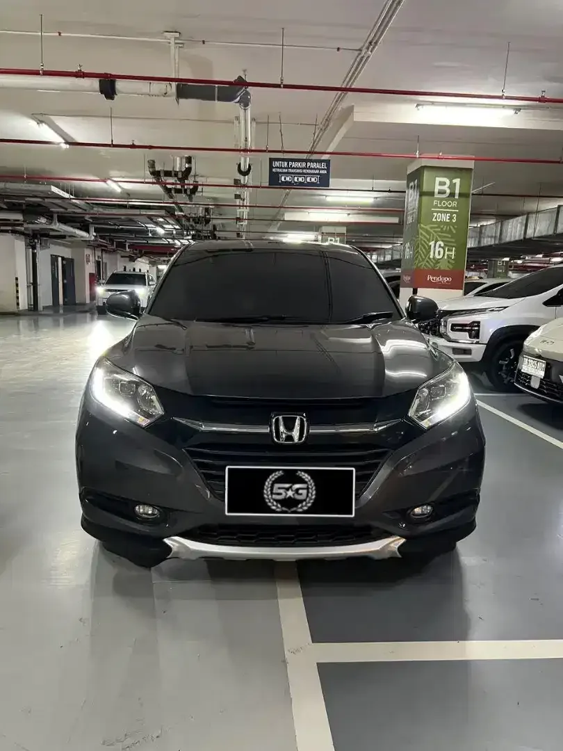 HONDA HR-V E 1.5 2015 AT GREY FULL ACC - Image 2 of 10