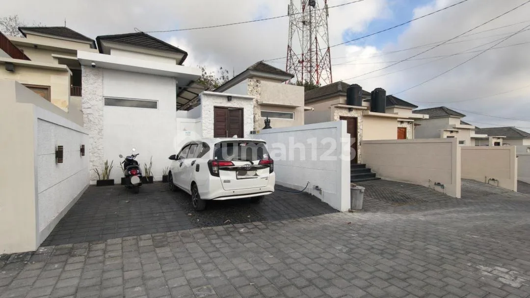 Dikontrakkan Villa Modern Minimalis di Kutuh Dekat Pandawa - Image 2 of 4