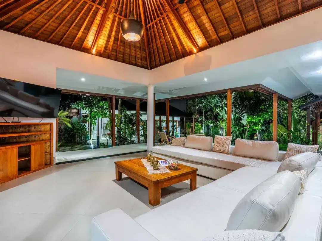 For sale leased hold villa 37 years at kerobokan badung bali - Image 9 of 10