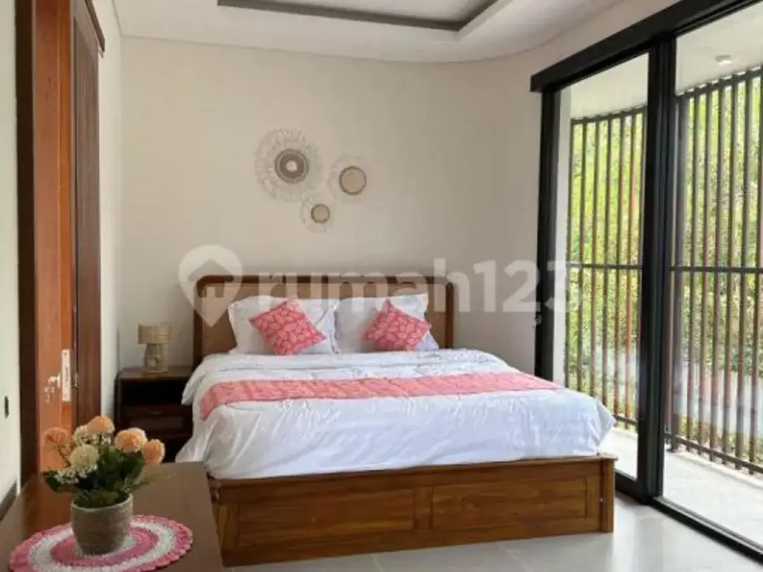 Villa Mewah, 3 Kamar Tidur Hanya 7 Menit ke Lapangan Golf - Image 9 of 10