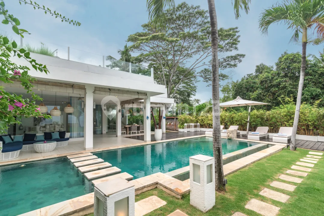 B02 - Dijual Villa Tepi Pantai SHM di Dencarik Buleleng - Image 4 of 4