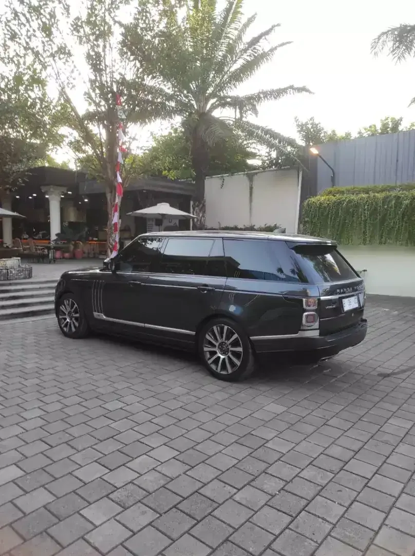 Range rover vogue LWB 3.0 2017 - Image 9 of 9