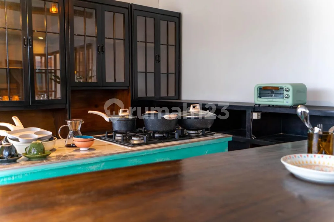 Apartment 2Br Furnished Dekat Sunset Road Seminyak Rooftop Pool - Image 2 of 4