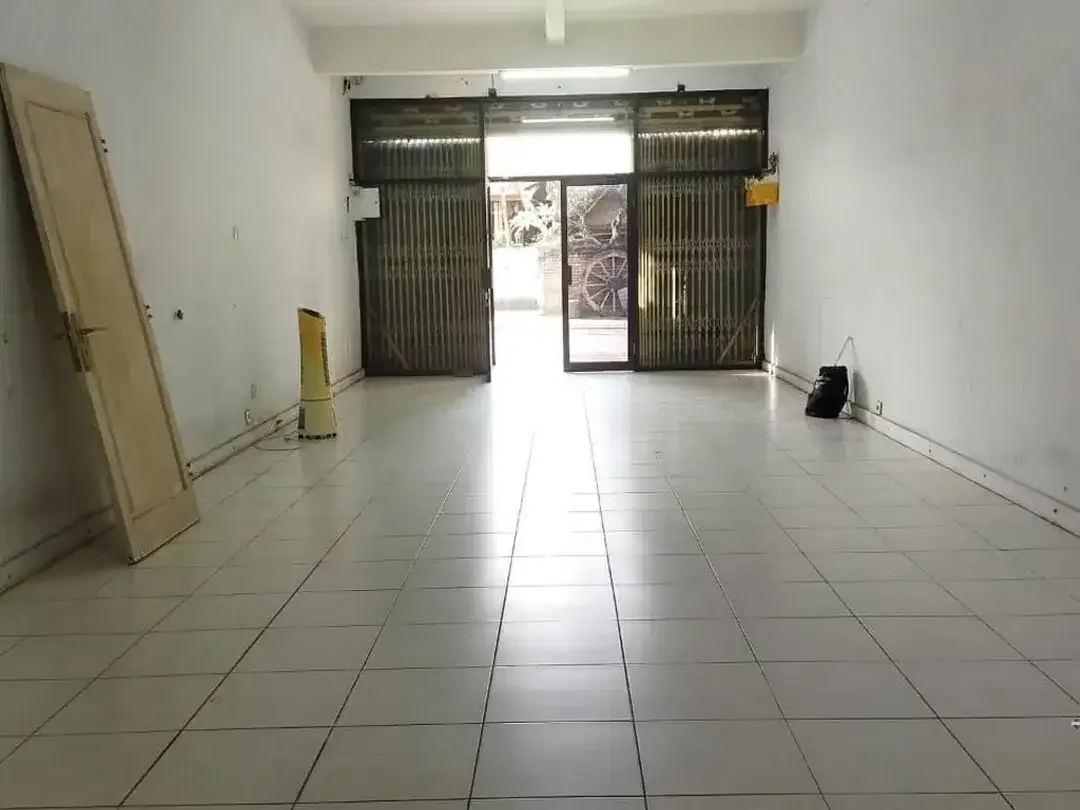 Ruko Strategis Zona Komersial Dijual di Kerobokan, Kuta Utara - Image 5 of 6