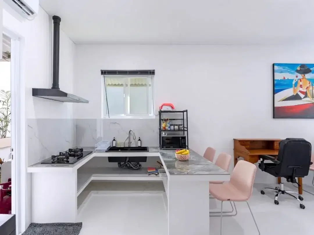 RUMAH MODERN MINIMALIS DI UNGASAN KUTA SELATAN BALI - Image 2 of 10