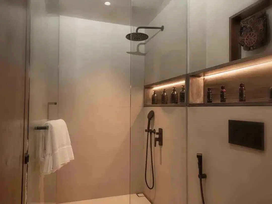 LUXURY VILLA FOR SALE – PERERENAN PRIME LOCATION - Image 8 of 10