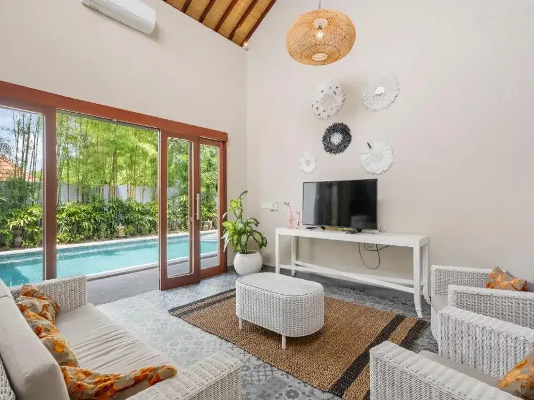 Villa for Sale Leasehold - Ready to Move In! Beautiful Villa in Umalas with Pool & Garden, Bali - Image 2 of 10