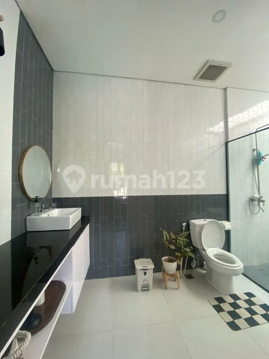 Disewakan Tahunan Villa 3 Kamar Dekat Pantai Pk - Image 2 of 4