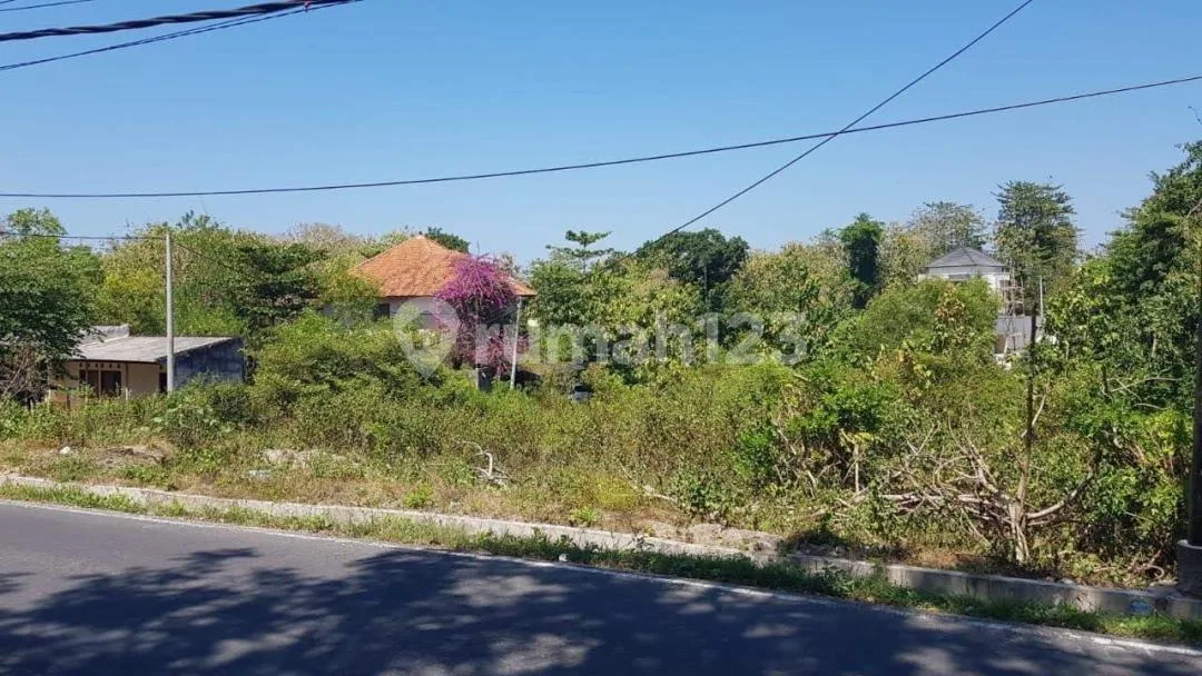 Tanah Dijual Lokasi Bagus di Jl. Dharmawangsa, Ungasan - Image 1 of 4