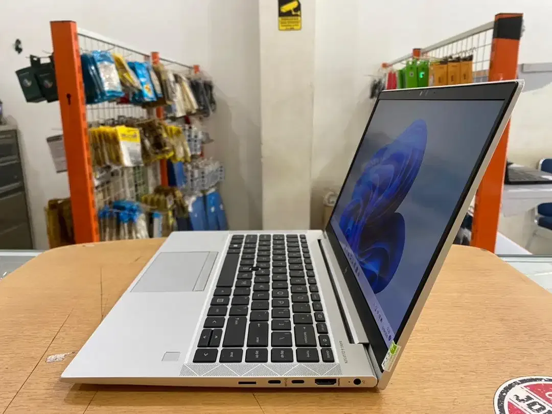 HP Elitebook 840 G8 Core i5Gen11 Ram 16GB SSD 256Gb 14in Slim  Mulus - Image 4 of 10