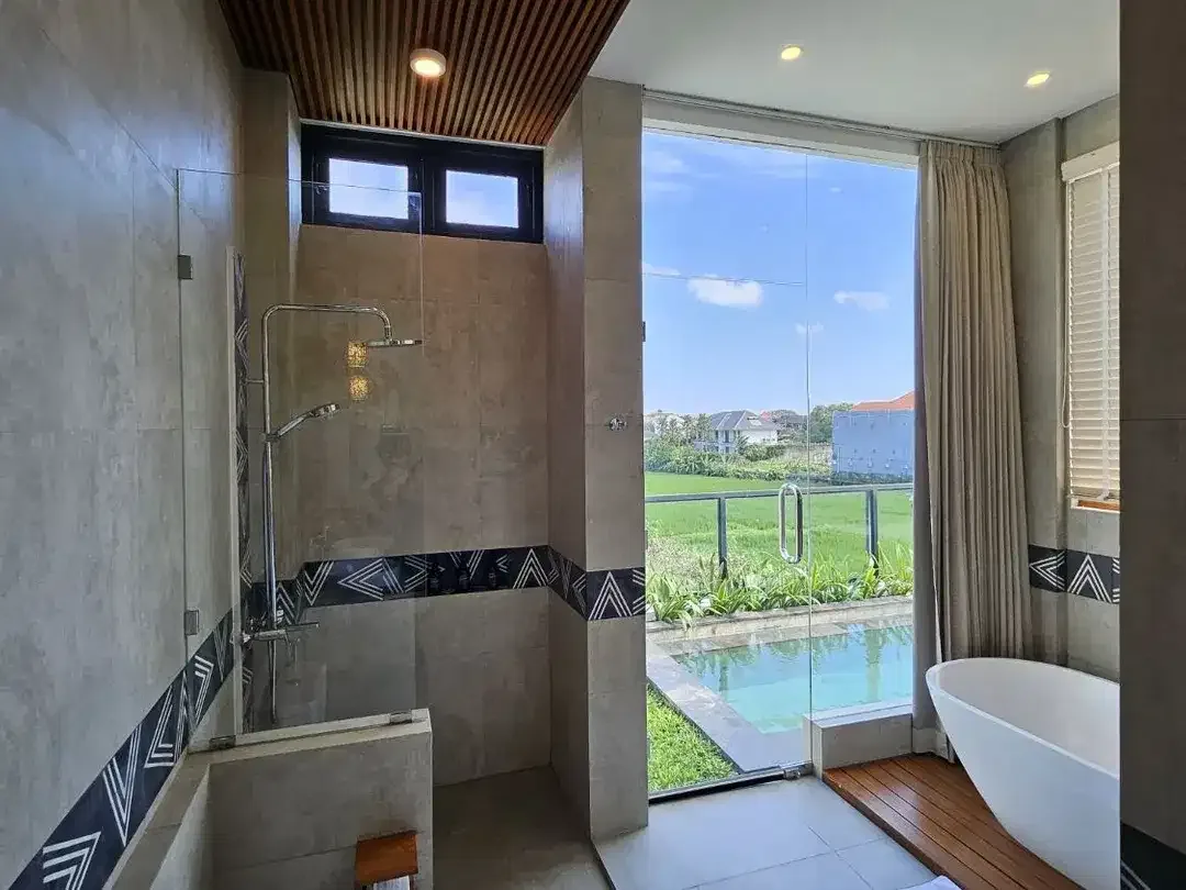Luxury 4 Bedroom Villa In The Heart Of Berawa - Image 9 of 10
