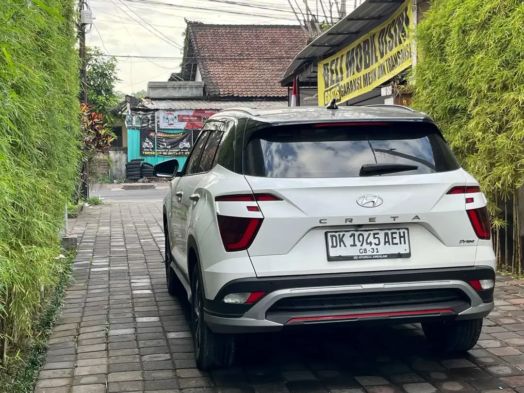 LOW KM TERMURAH || Hyundai Creta Prime AT 2023 Two Tone - Image 8 of 10