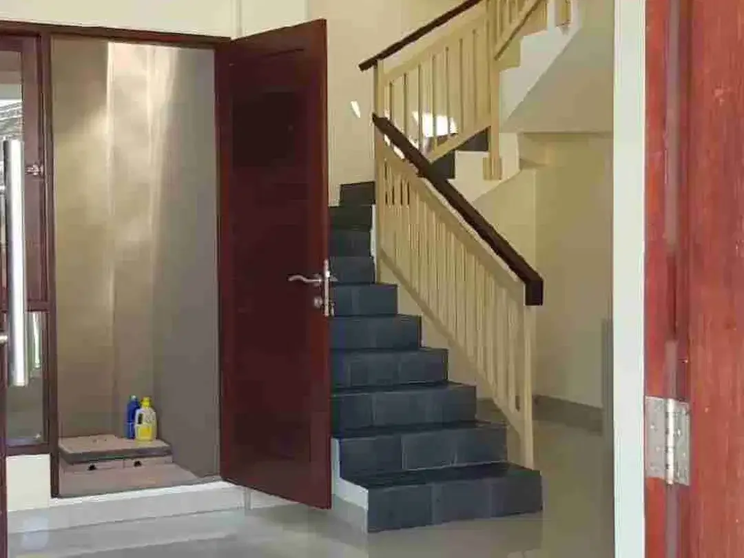 Jual Rumah 2lt Lokasi Cargo Dewata Ubung Denpasar Utara area Hunian Strategis. - Image 6 of 9