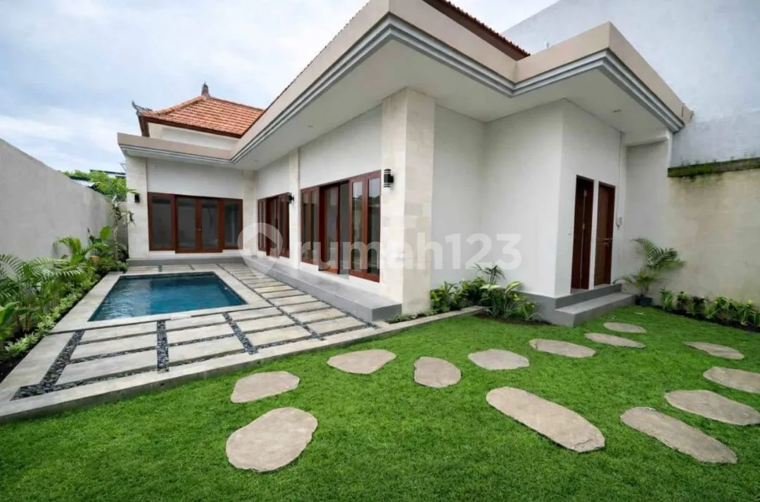 Disewakan - Brand New Villa 2 Kamar di Sanur (Walking Distance ke Pantai) - Image 1 of 4