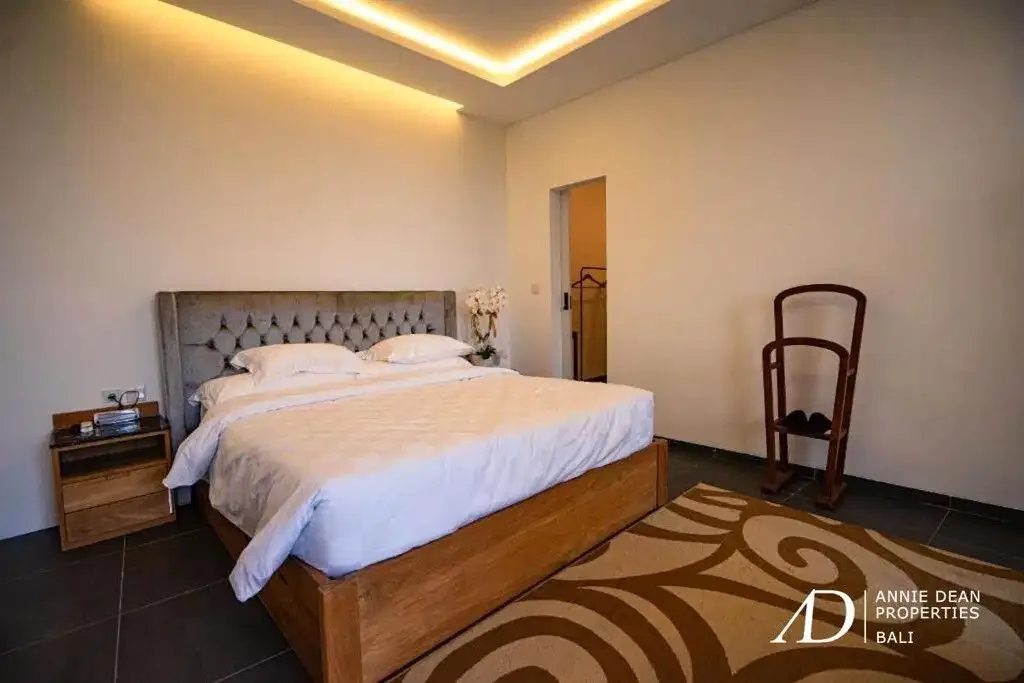 FREEHOLD | MODERN VILLA WITH ROOFTOP TERRACE IN PADONAN, CANGGU - Image 9 of 10
