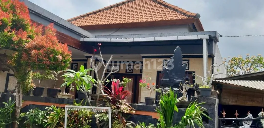 Rumah 3 Kamar Siap Huni di Buduk Tunon, Akses 5 Meter - Image 1 of 4