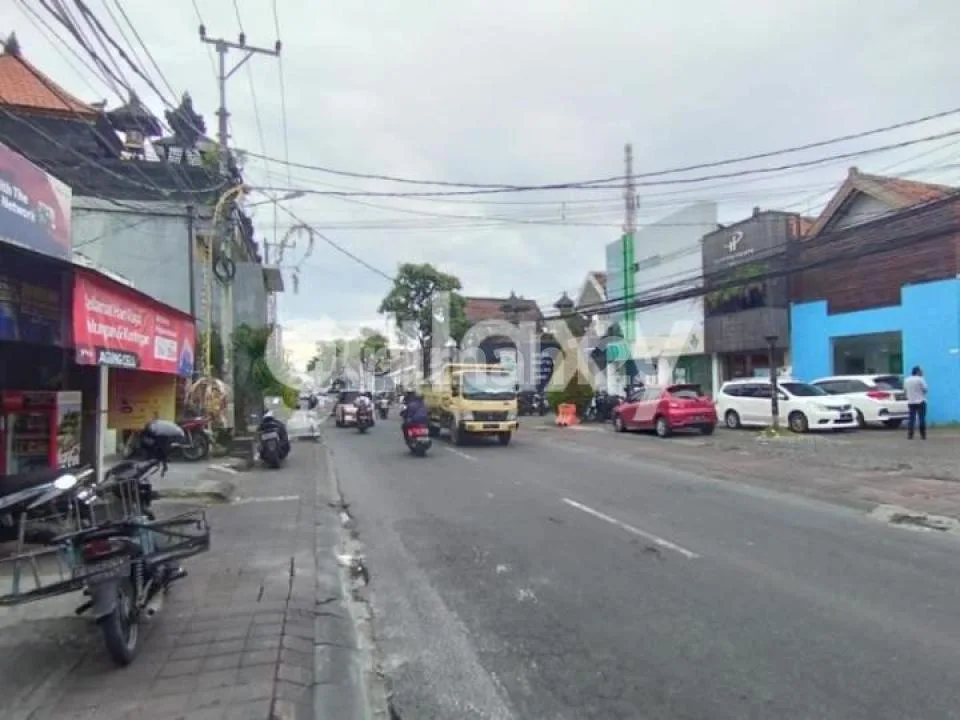 Ruko Strategis 2 Lantai di Banjar Taman Seminyak Kerobokan Badung, Bali - Image 2 of 4