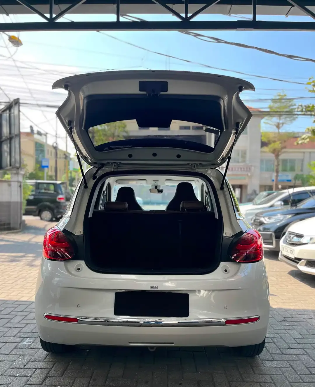 Wuling Binguo EV 2024 Coklat muda A/T - Image 6 of 7