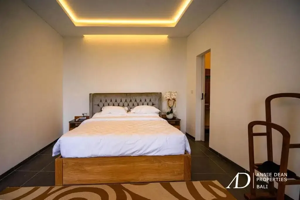 FREEHOLD | MODERN VILLA WITH ROOFTOP TERRACE IN PADONAN, CANGGU - Image 10 of 10