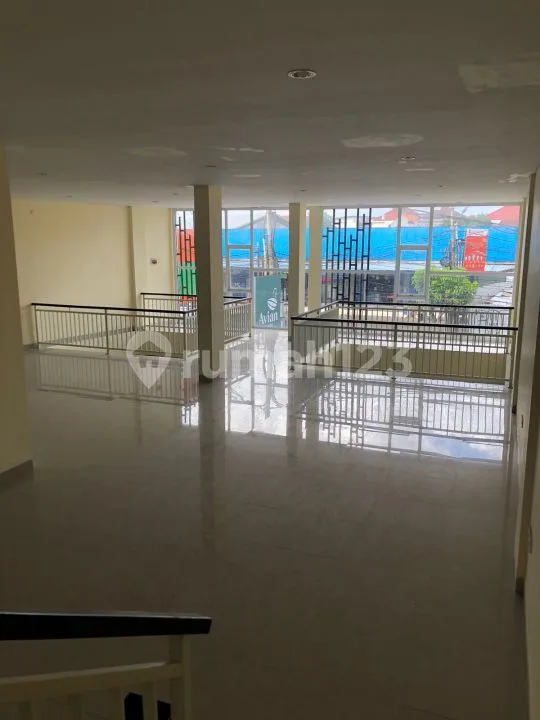 Siap Pakai Ruko Besar 3 Lantai di Mahendradata Cn - Image 3 of 4