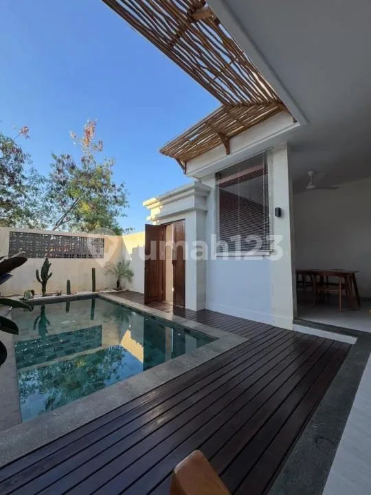 Disewakan Villa Jangka Panjang Furnished di Uluwatu Jimbaran - Image 1 of 4