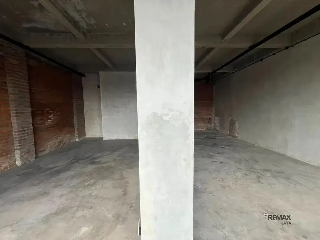 Strategic 2-Storey Building For Rent In Canggu - Image 3 of 4