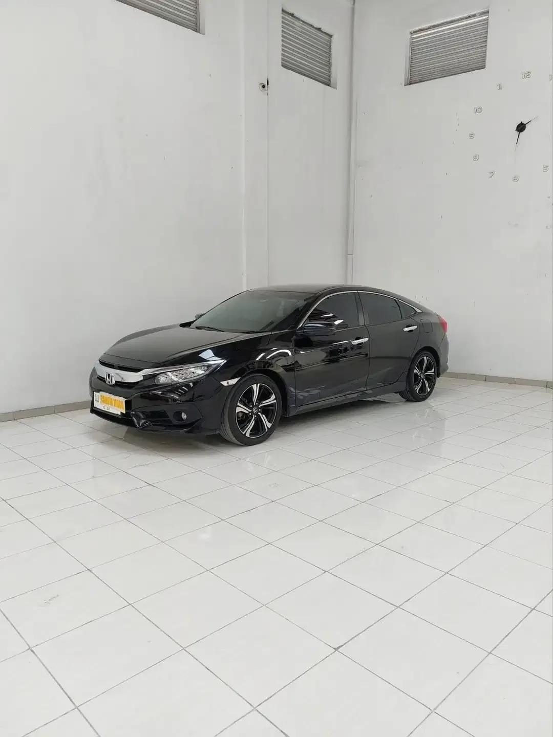 Honda Civic 1.5 Turbo Sedan 2018 - Image 3 of 10