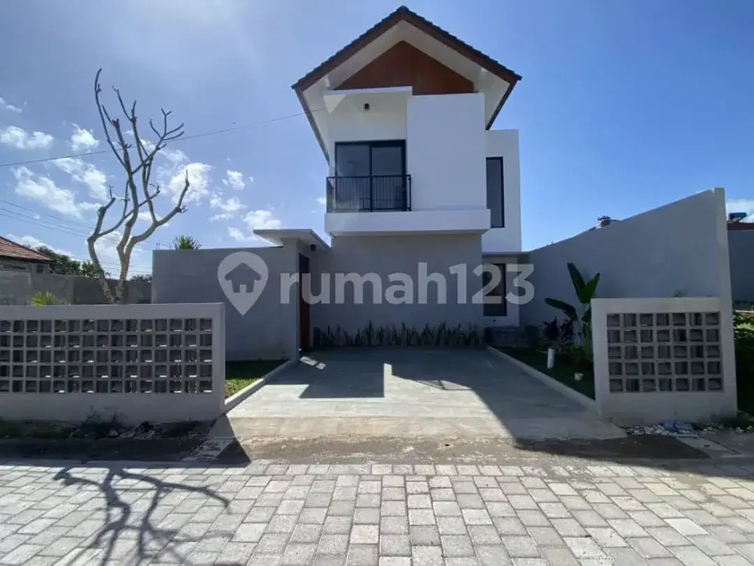 Modern Privat Villa 3 Bed Room For Rent In Sanur - Image 1 of 8