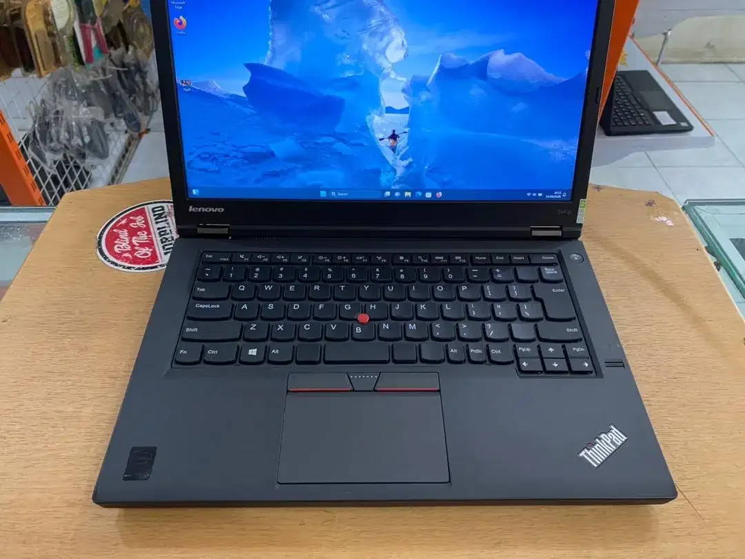 Lenovo ThinkPad T440P Core i5 Ram 8GB SSD 128GB Mulus Murah Garansi - Image 2 of 10