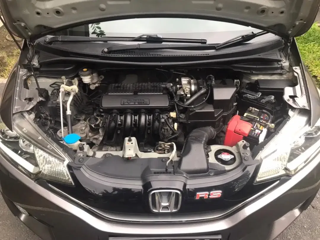 Jazz RS Matic Vtec 1500 cc - Image 5 of 10
