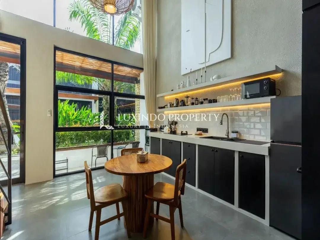 DISEWAKAN JANGKA PANJANG RUMAH KOTA DENGAN 1 KAMAR TIDUR DI CANGGU - Image 7 of 10