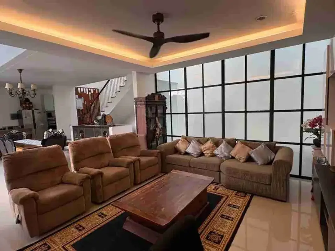Rumah Mewah di Kawasan Elite Citraland Denpasar Bali - Image 9 of 10