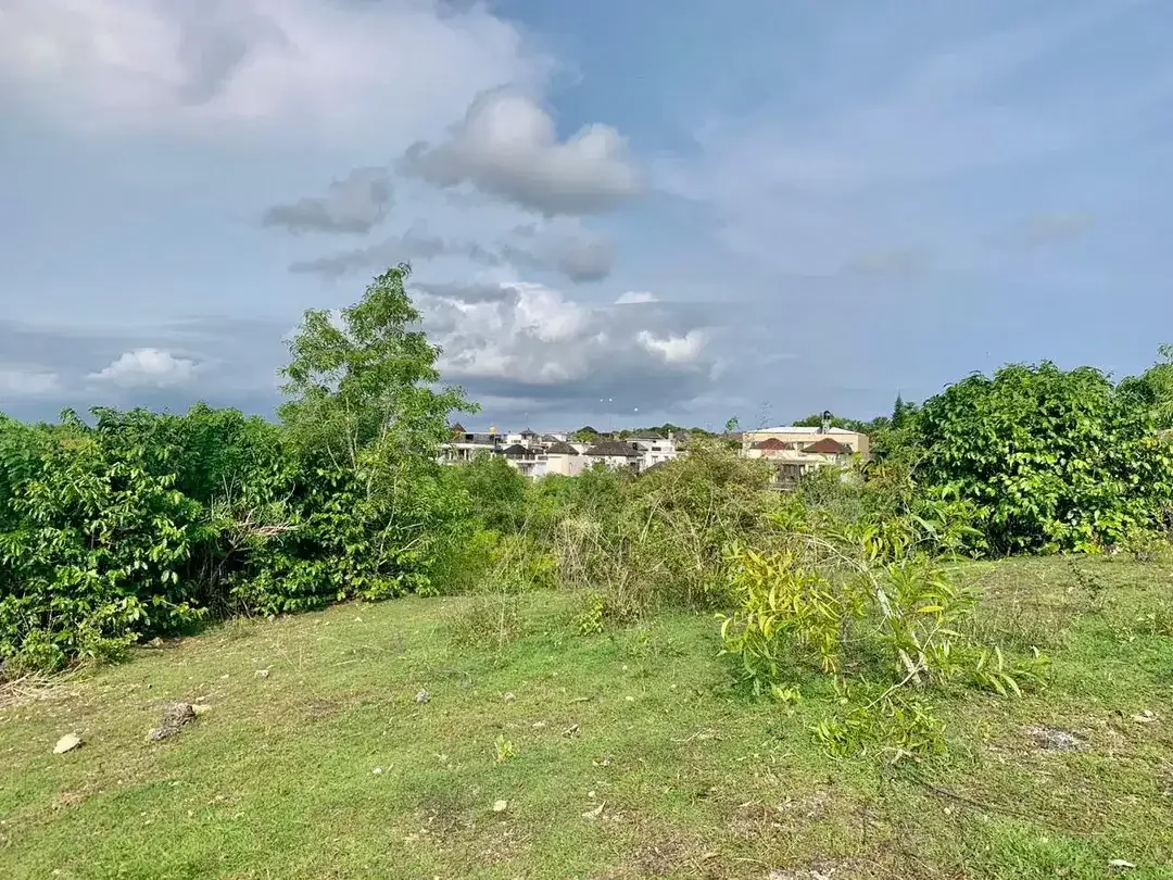 FOR SALE TANAH PREMIUM STRATEGIS AREA PECATU INDAH RESORT - Image 1 of 10