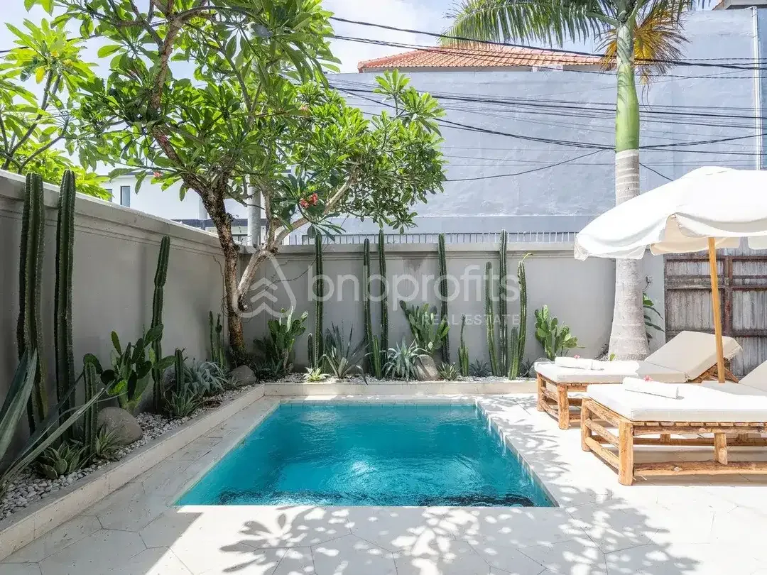 Fascinating 2 Bedrooms Villa in The Heart of Berawa - Image 2 of 10