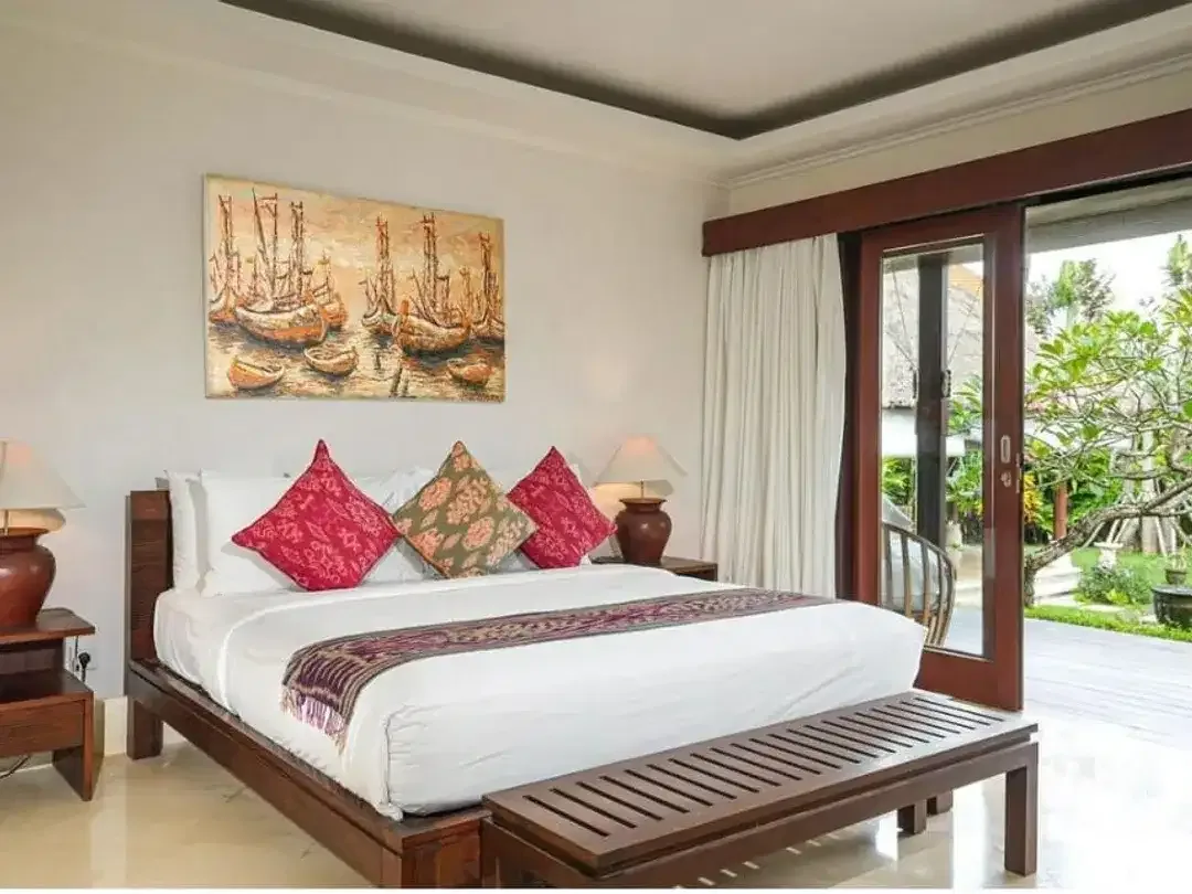 Dijual Villa Berlokasi Strategis & Langka, di Tepi Pantai Cemagi Bali - Image 6 of 10
