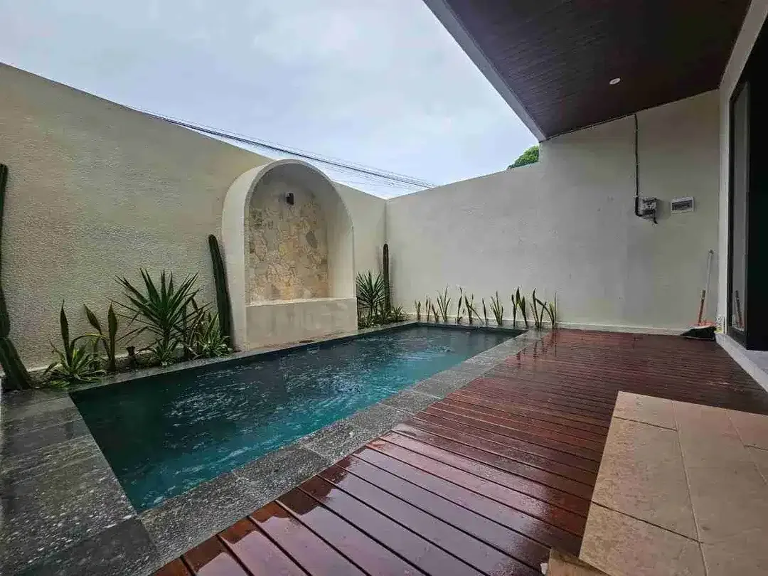 VILLA BARU LANTAI II TEGAL CUPEK DEKAT UMALAS - Image 1 of 10