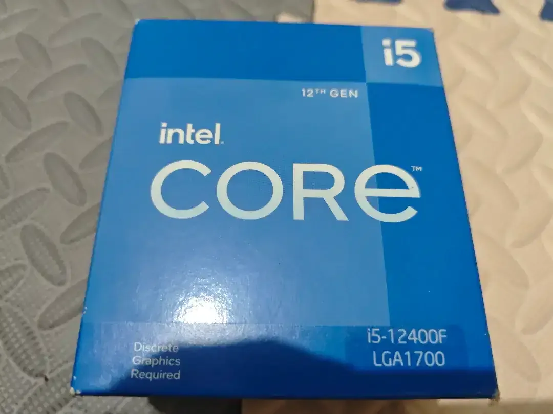 Intel Core i5-12400F (Fullset Box + i5 BEKAS + Stock Cooler Baru) - Image 1 of 8