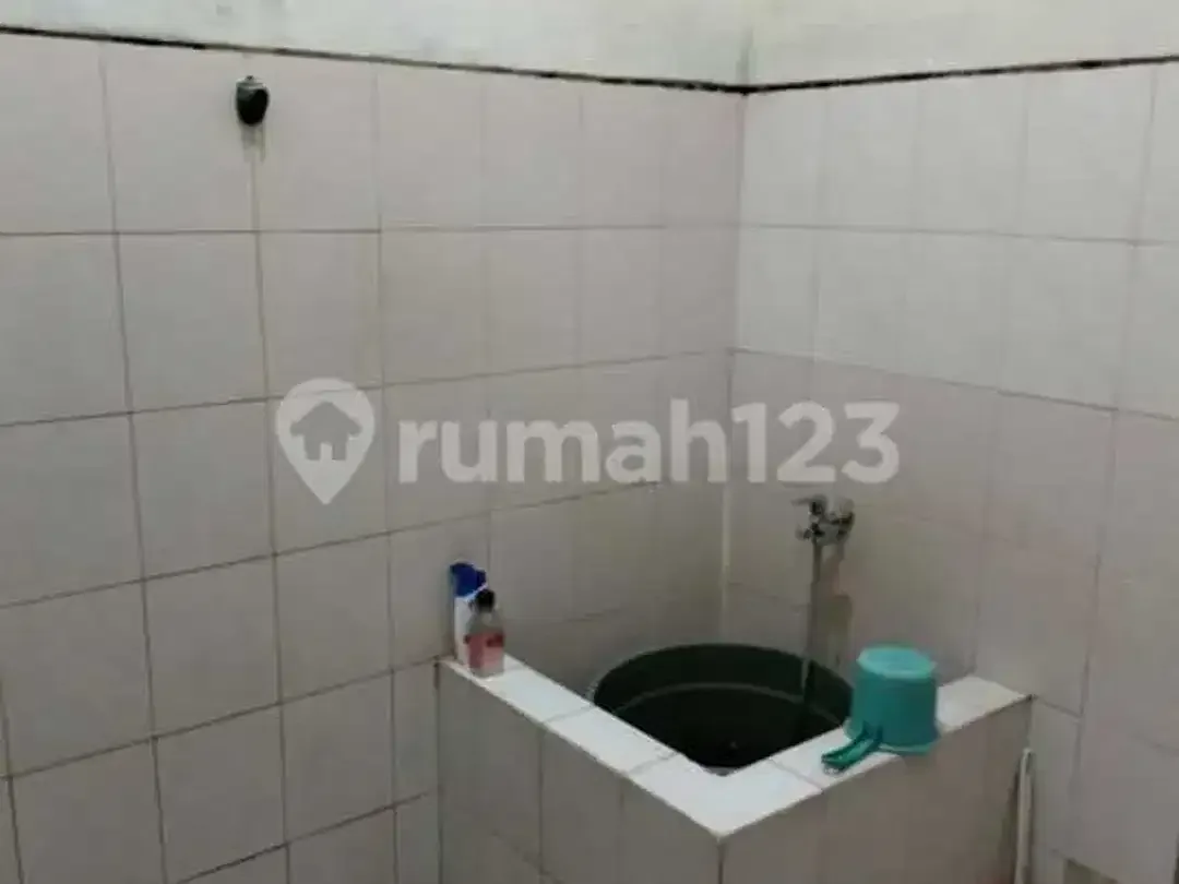 Dijual Rumah Minimalis Sederhana Taman Griya - Image 2 of 9