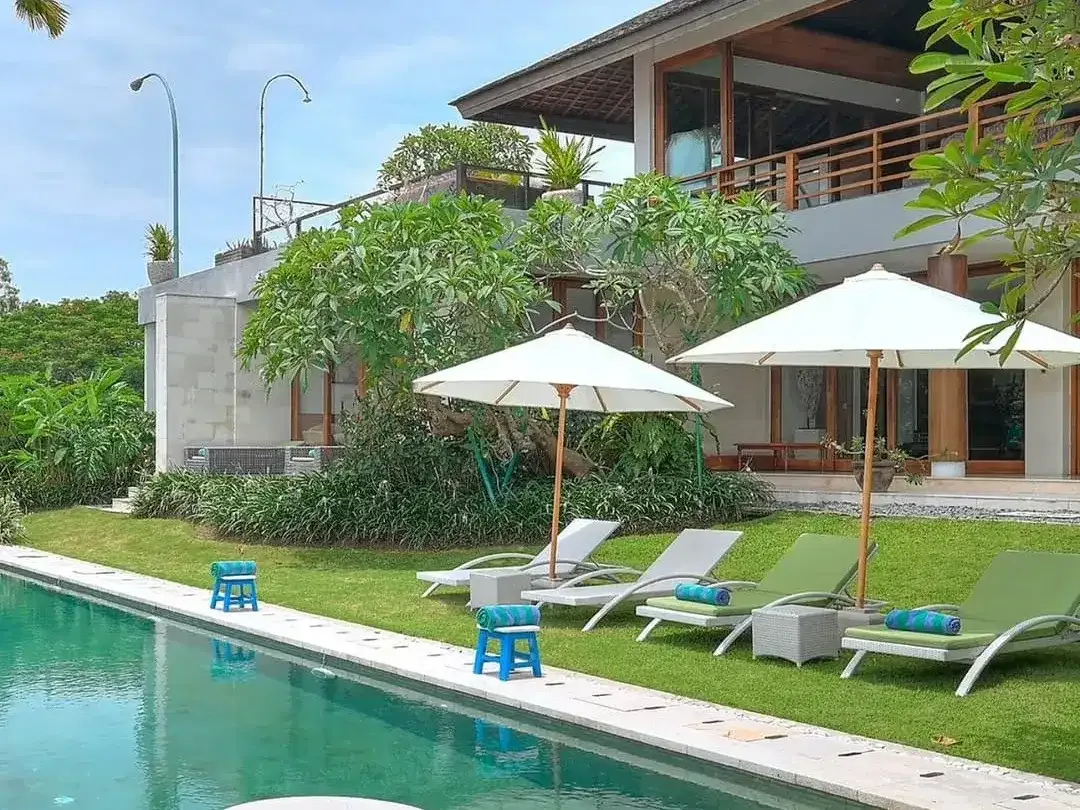 4 Bedroom Villa for sale in Jimbaran, Bali - Image 2 of 9