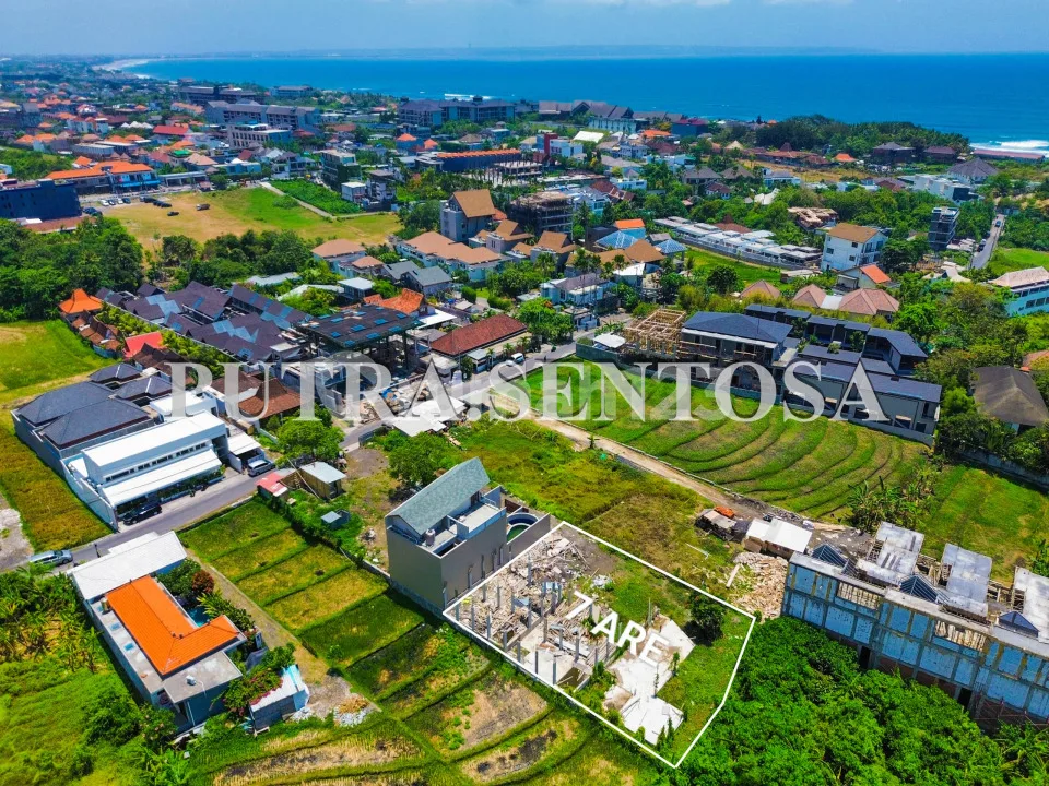 Tanah Pererenan 400 Meter Pantai Lingkungan Mewah Murah - Image 1 of 4