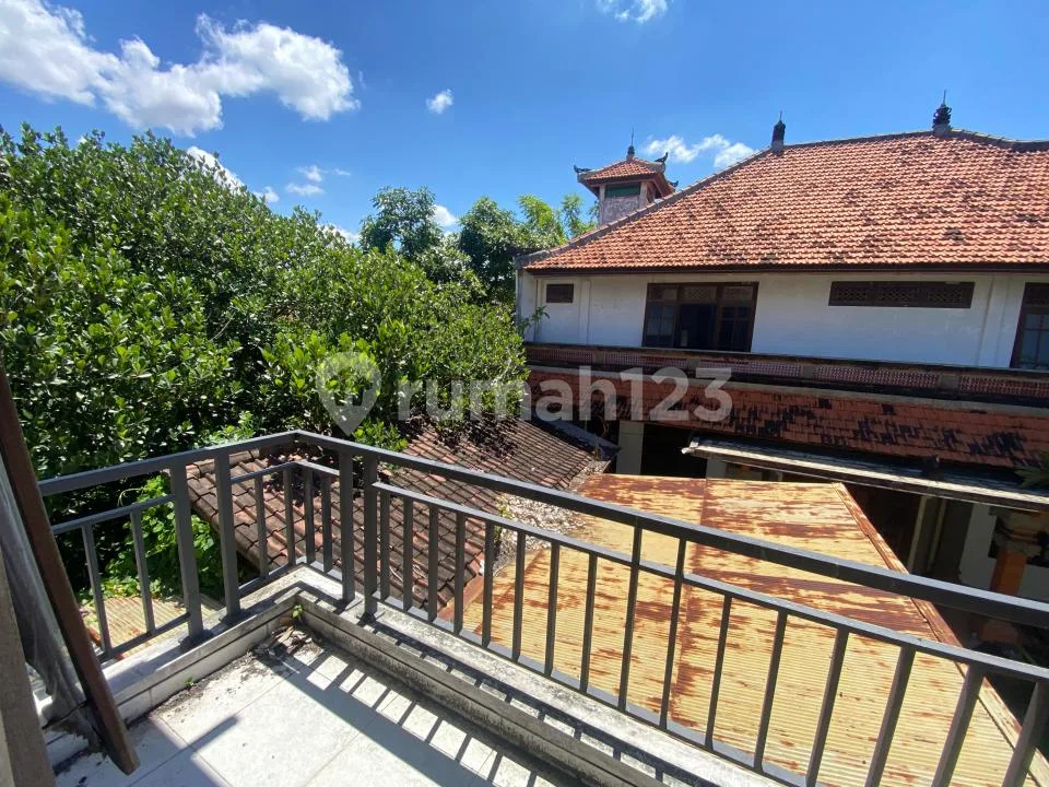 Rumah 2 Lantai Luas di Jalan Utama Bung Tomo Denpasar Area Strategis Cocok untuk Berbagai Usaha Akses Jalan Lebar - Image 1 of 4