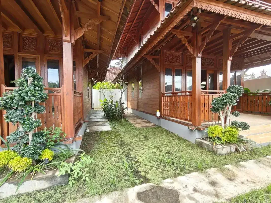 Living Nature Exclusive Java Joglo  Teak Wood Living 
Perfect blend of culture Location Singekerta  At Ubud - Image 9 of 10