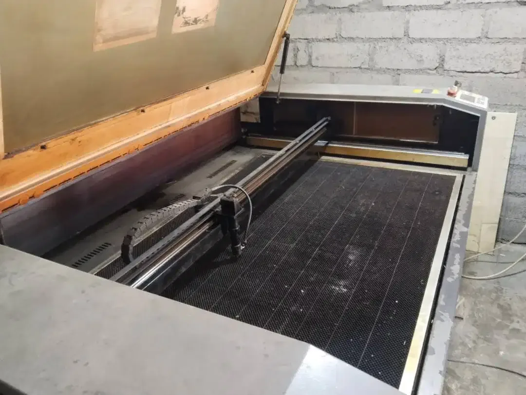 BUC Jual Mesin Laser Co2 (NEGO) - Image 4 of 6