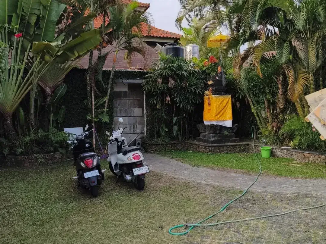 Villa Luas 4 Kamar Tidur Disewakan di Kerobokan Area - Image 8 of 10