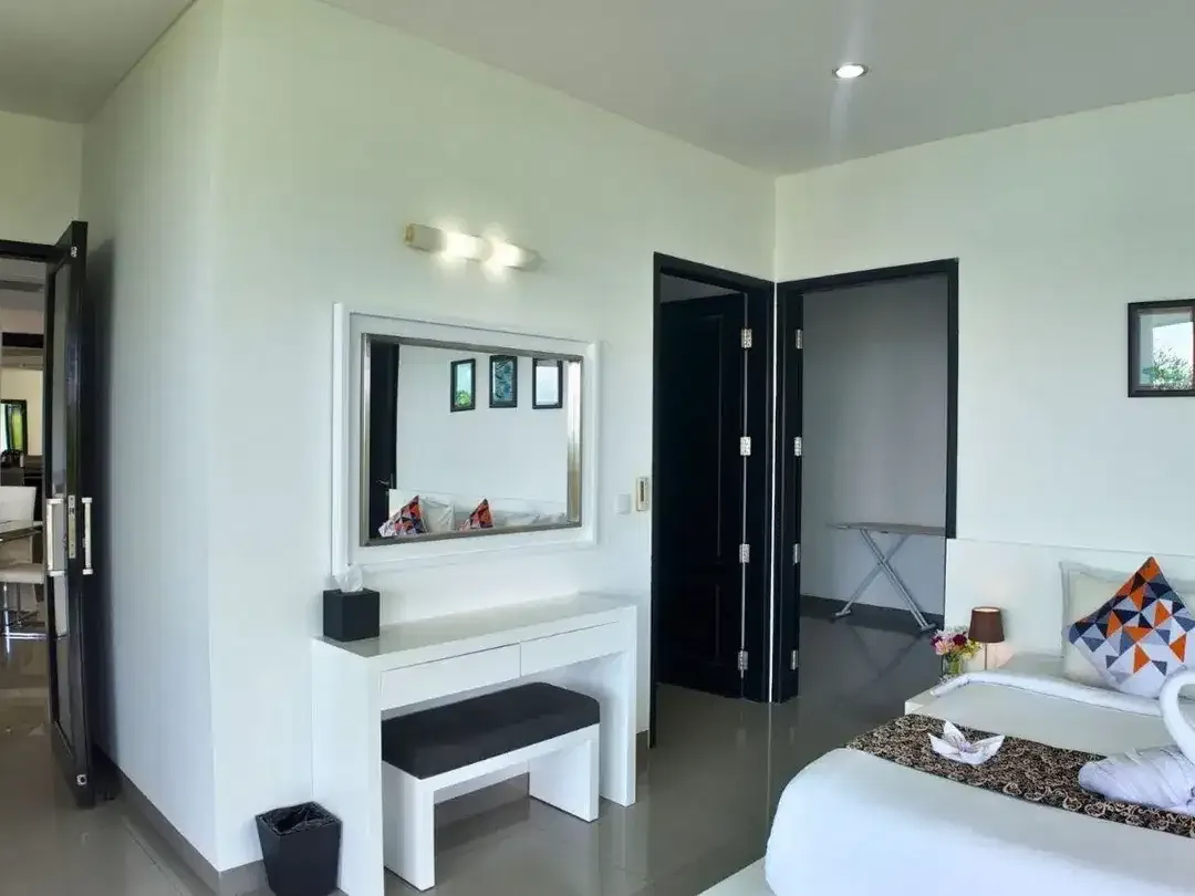 Rare Cliffside Villa in Jimbaran with Panoramic Ocean Views - Image 9 of 10