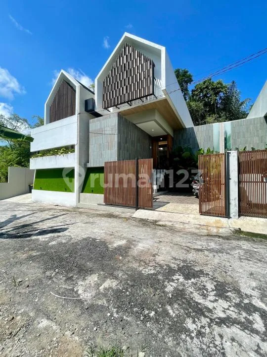 Tropical Modern & Furnish Two Bedroom Villa Close To Ubud Centre - Image 2 of 4