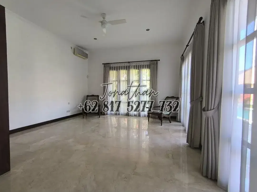 Dijual Villa Pribadi 3 Kamar Kolam Renang SHM IMB Dekat Pantai Jimbaran Bali - Image 4 of 10