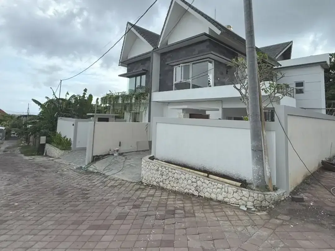 Dijual Villa Brand New - Berlokasi di Siligita - Image 4 of 7