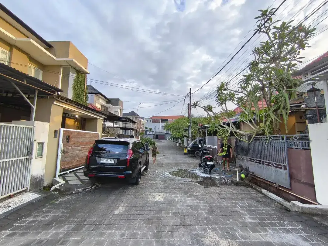 Disewakan Rumah 1 Lantai Lingkungan Nyaman di Jl. Jepun, Puri Gading Jimbaran - Image 6 of 10